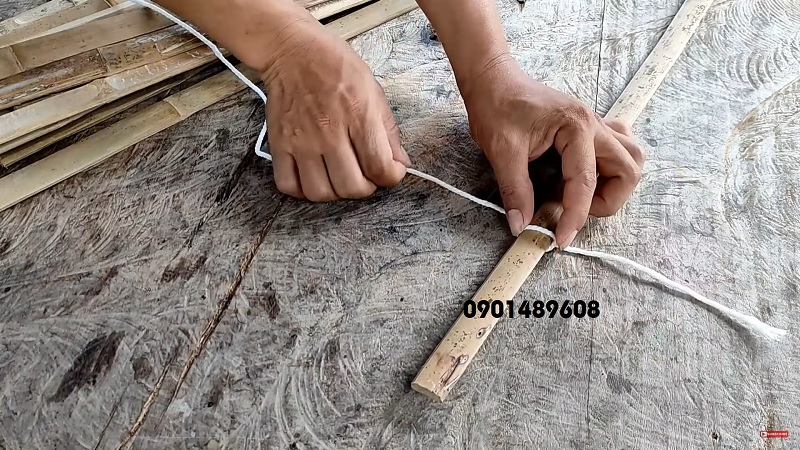 cách đan tấm tre bằng dây dù