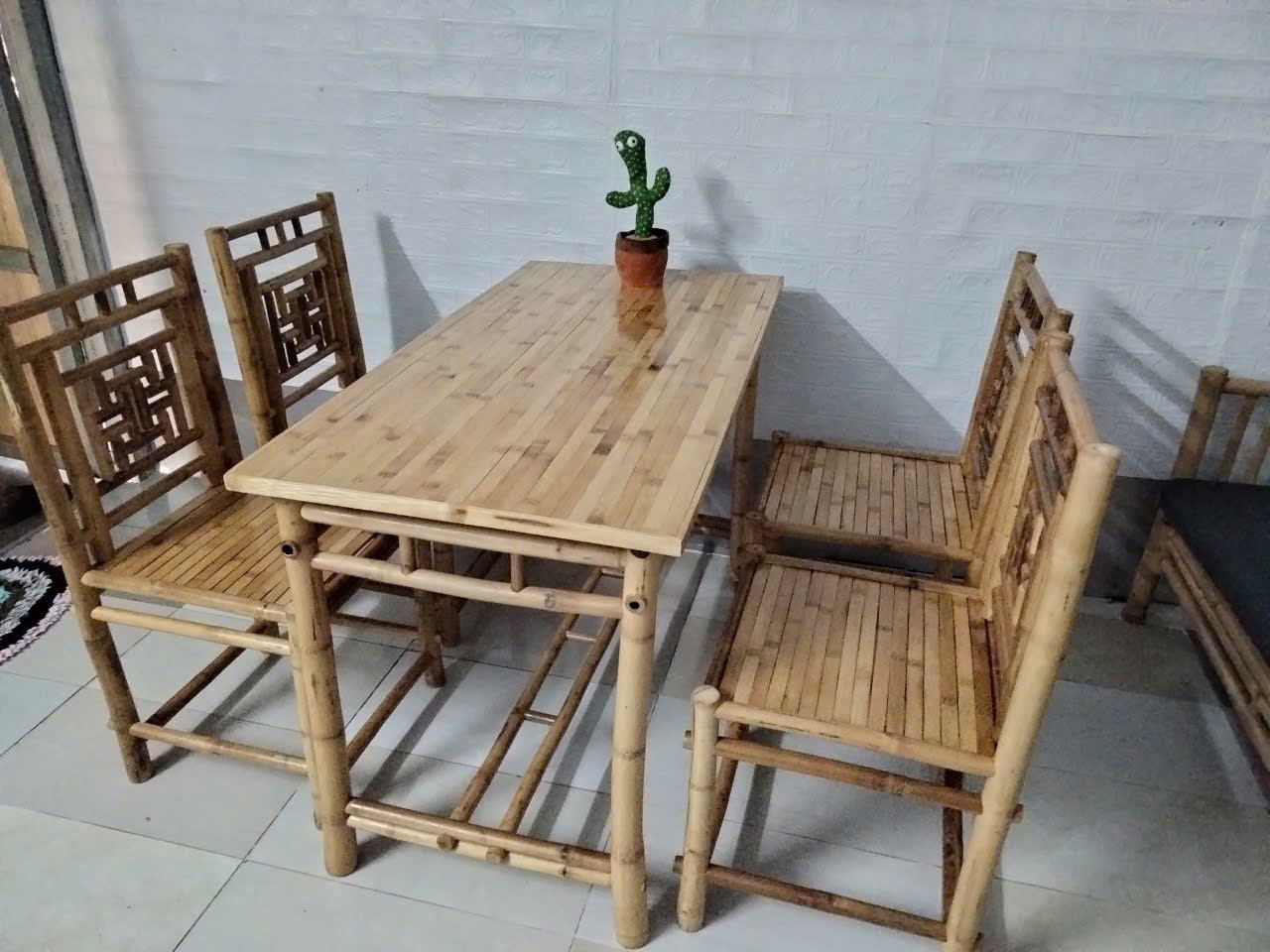 bàn ghế tre nội thất